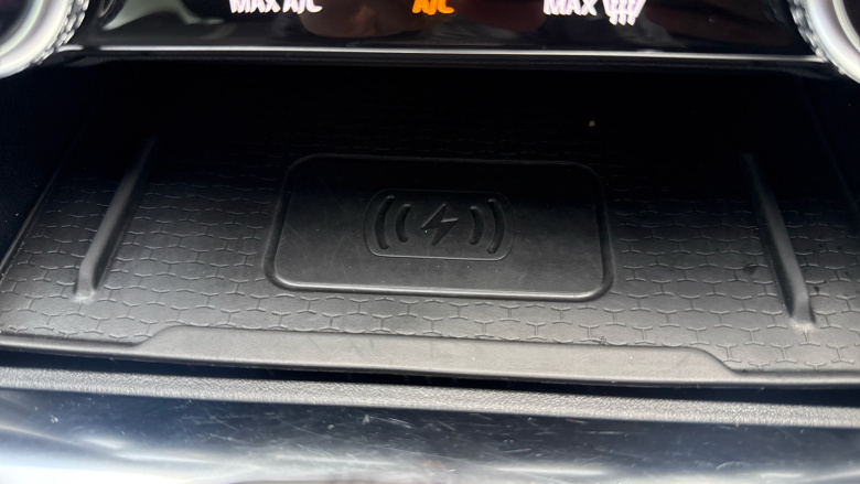 Jaguar F-Pace 2.0 P400e R-Dynamic SE 5dr Auto AWD Estate